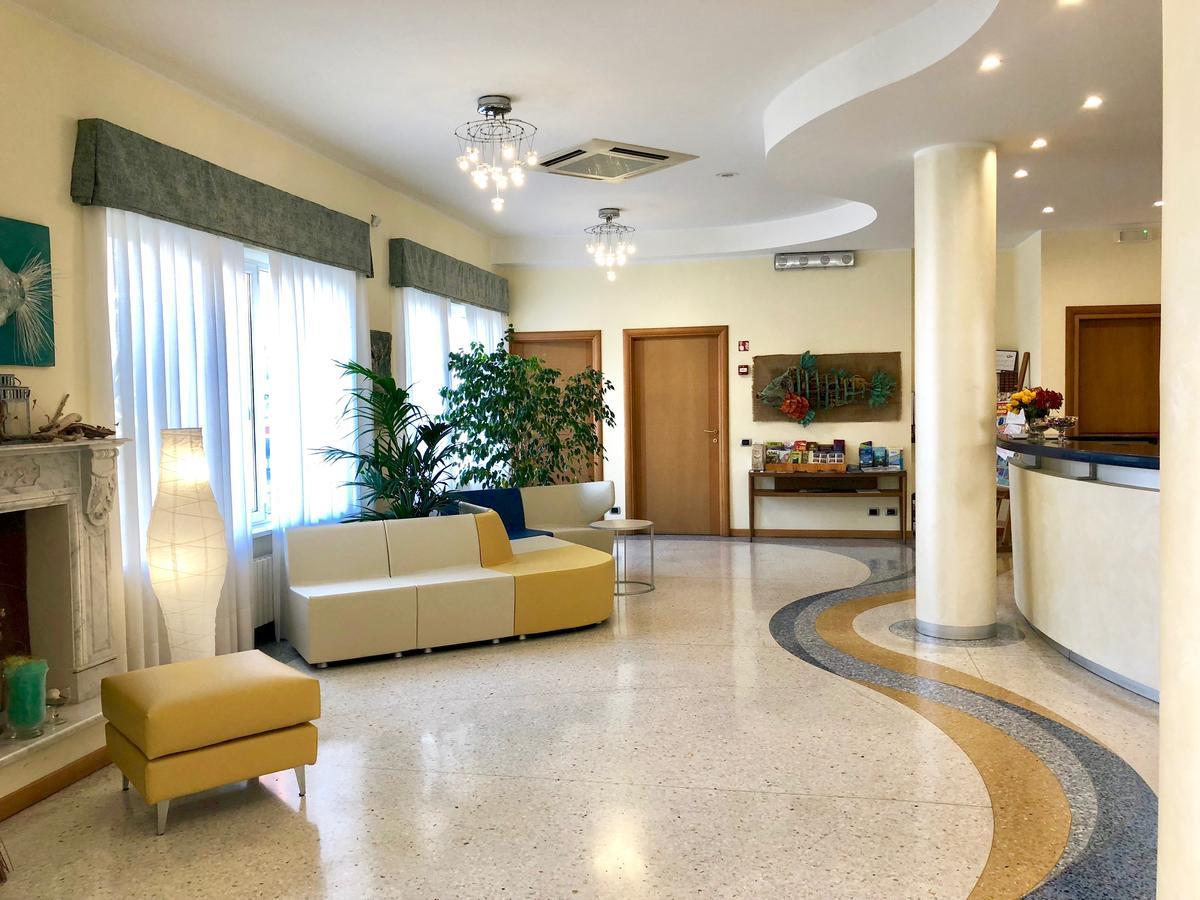 Hotel Baia Bianca Ντιάνο Μαρίνα Εξωτερικό φωτογραφία